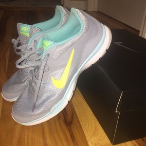 NEW NIKE training flex TR5 tennis shoes NIKE shoes